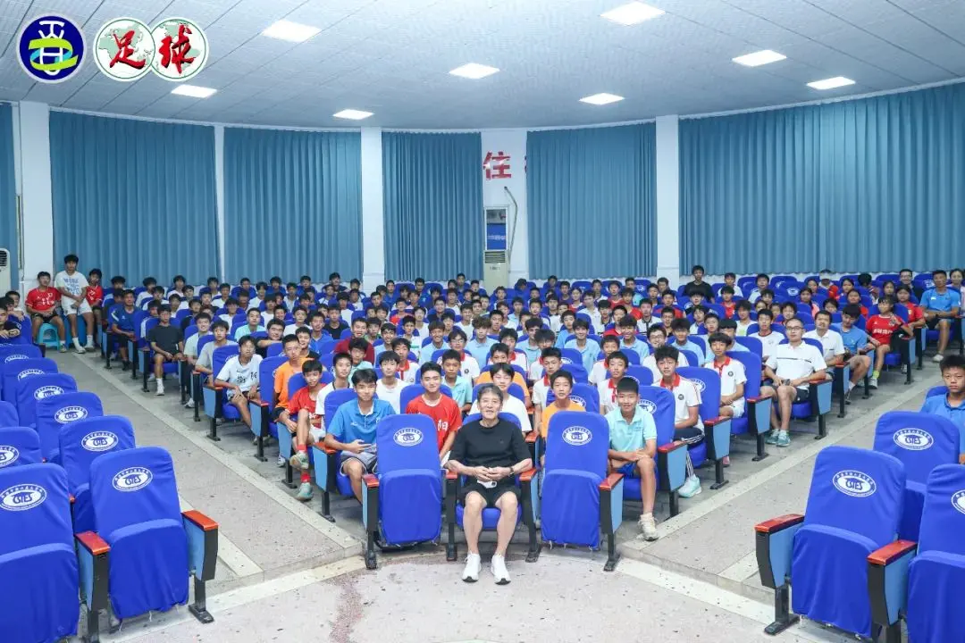src, 据成绩的不, 们在学业和