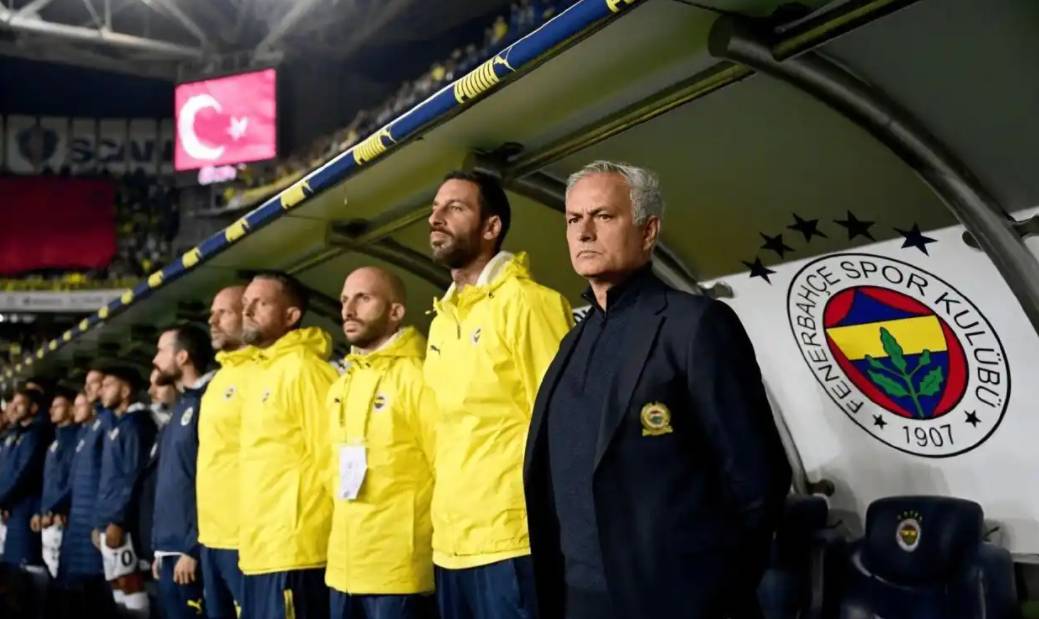 疑更为出色, 人选