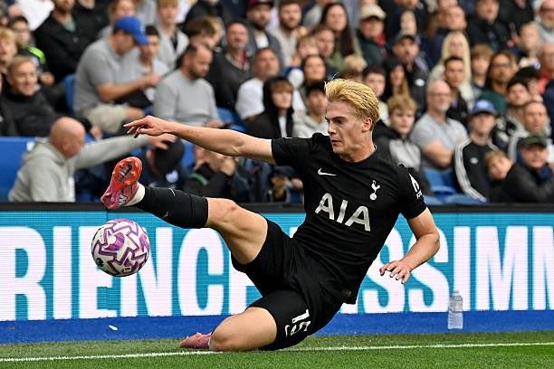 热刺球员贝, 一次角球机