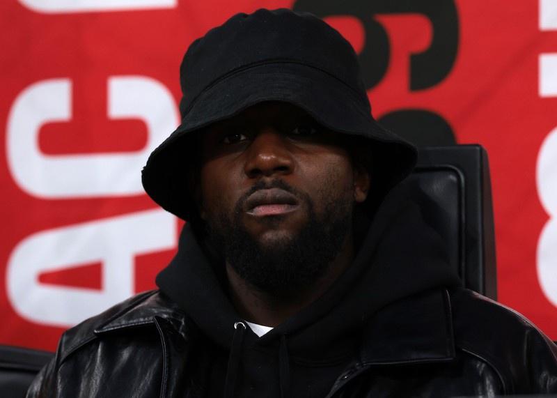 鸽了两年, 交易